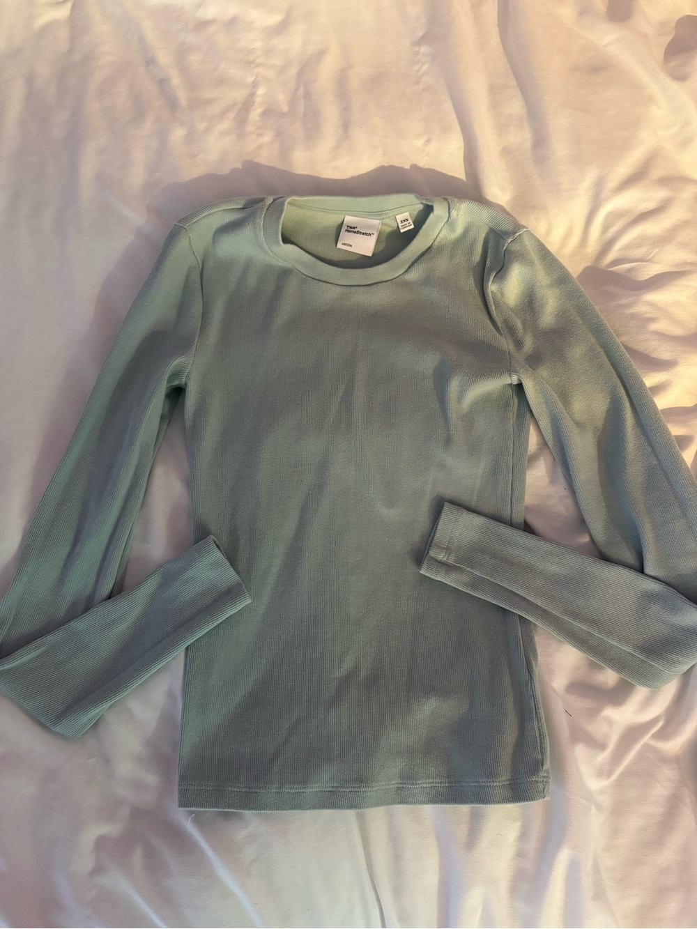 Aritzia TNA Mint Green Long Sleeve Top - Size 2XS